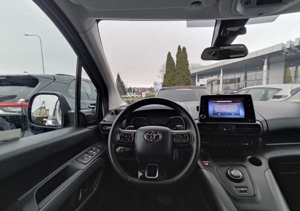 Toyota Proace City Verso cena 94900 przebieg: 90799, rok produkcji 2020 z Iłża małe 301